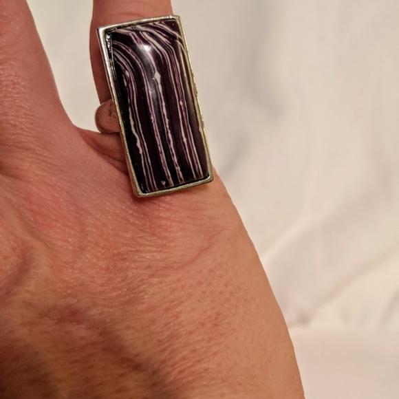 Ring - Picture 2 of 2